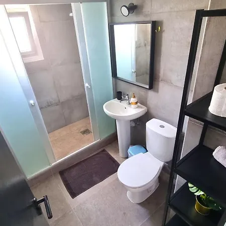 Apartment 2 Apts - 12 Guests! Comfy And Unique Apt With 150mbit Internet Speed Larnaca