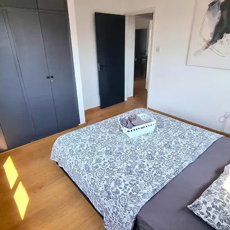 2 Apts - 12 Guests! Comfy And Unique Apt With 150mbit Internet Speed